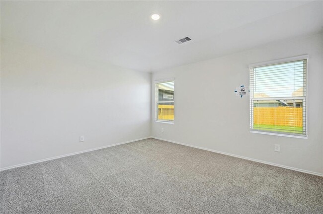 Building Photo - 1711 Windsor Blvd