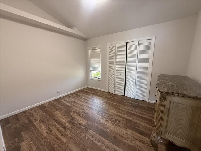 Building Photo - 75 N Barfield Dr