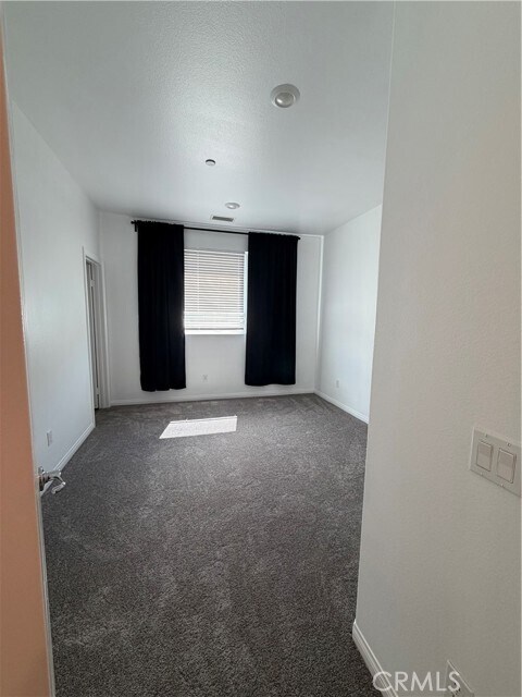 Building Photo - 8013 Olive Ln