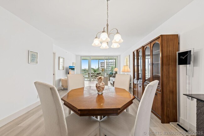Building Photo - 3300 S Ocean Blvd