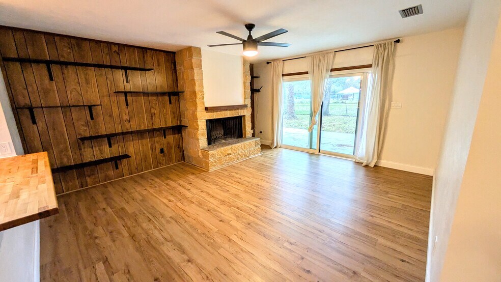 Building Photo - 5014 NW 29th St