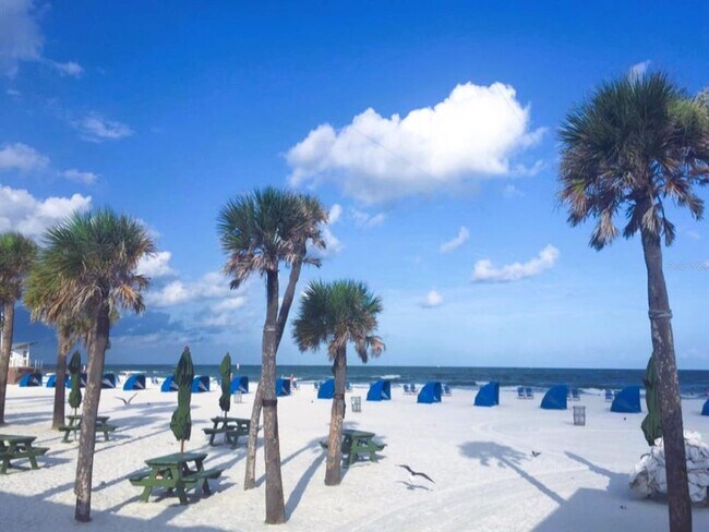 Building Photo - 240 Whisper Lake Rd