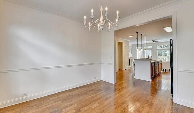 Building Photo - 10898 Gallier St