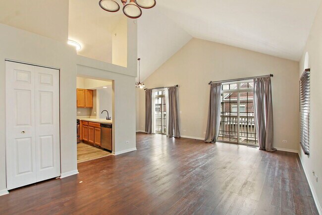 Building Photo - 667 Prestwick Ln