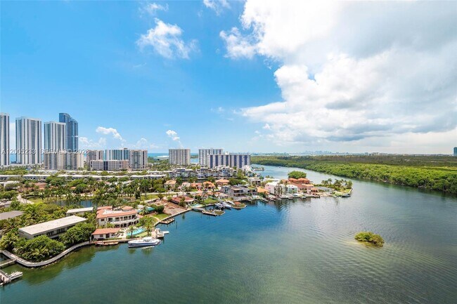 Building Photo - 400 Sunny Isles Blvd