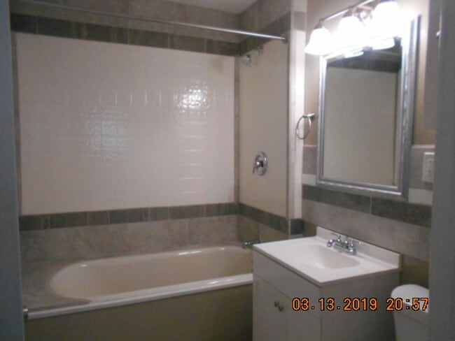 Building Photo - Cute 1bd 1ba, Pellet Stove, Fenced Front Yard