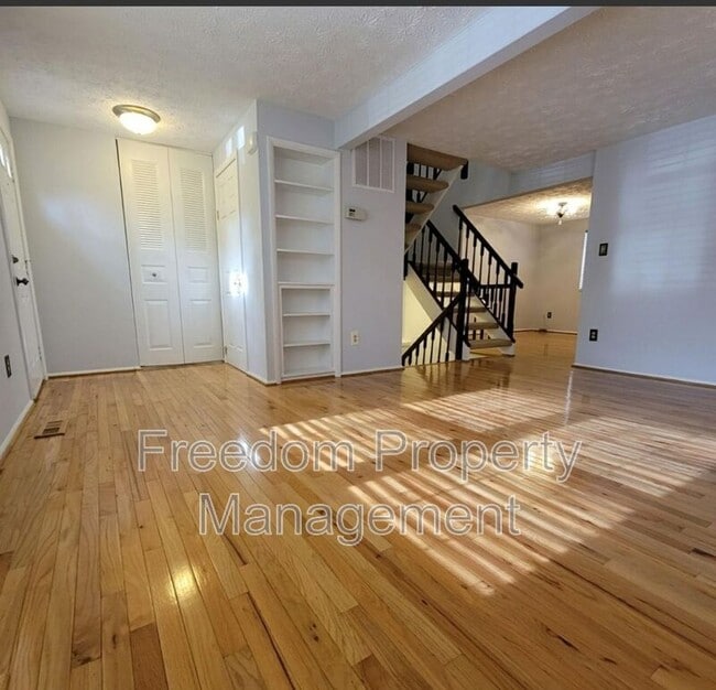 Building Photo - 7974 Tyson Oaks Cir