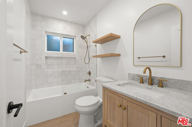 Building Photo - 609 Sunset Ave