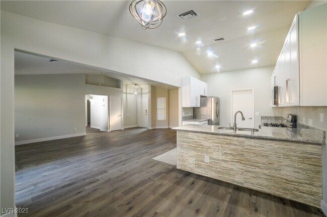 Building Photo - 836 Teal Wing Way