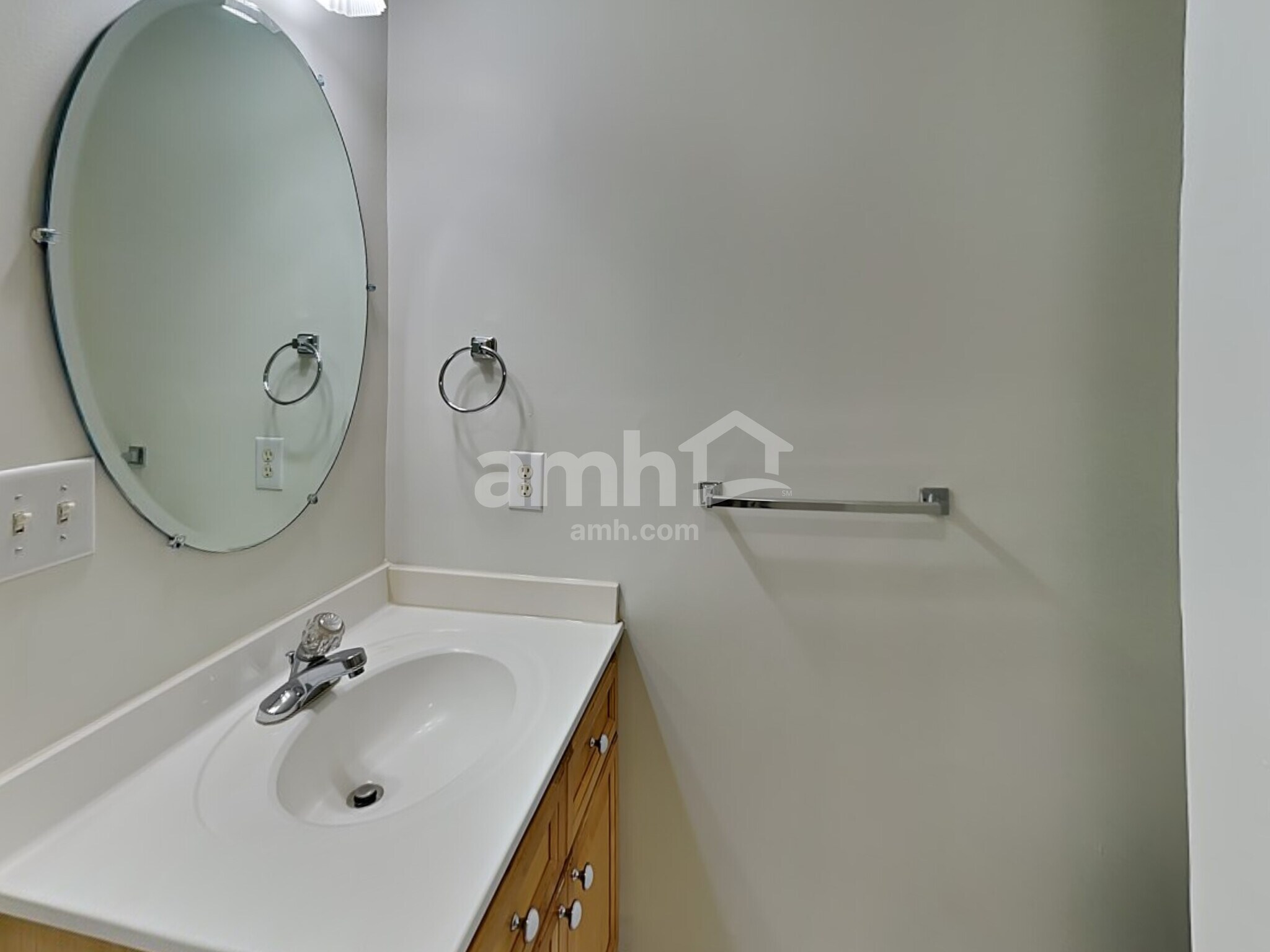 Building Photo - 6111 Creft Cir