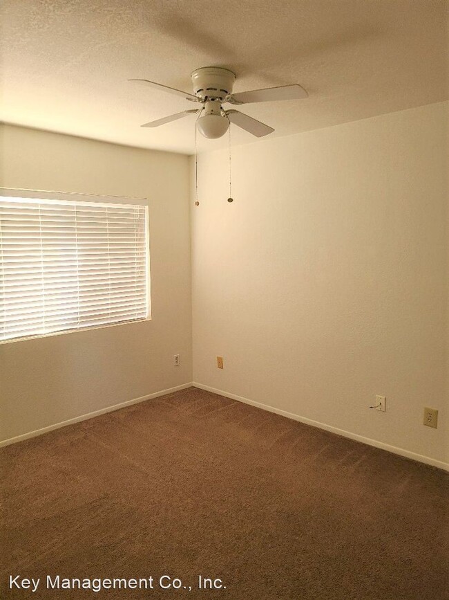 Building Photo - 3 br, 2 bath House - 4923 W. Christy Drive