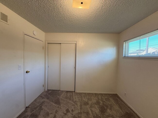 Building Photo - Orcutt Single Story Ranch Style Home Near Waller Park/Highway 135