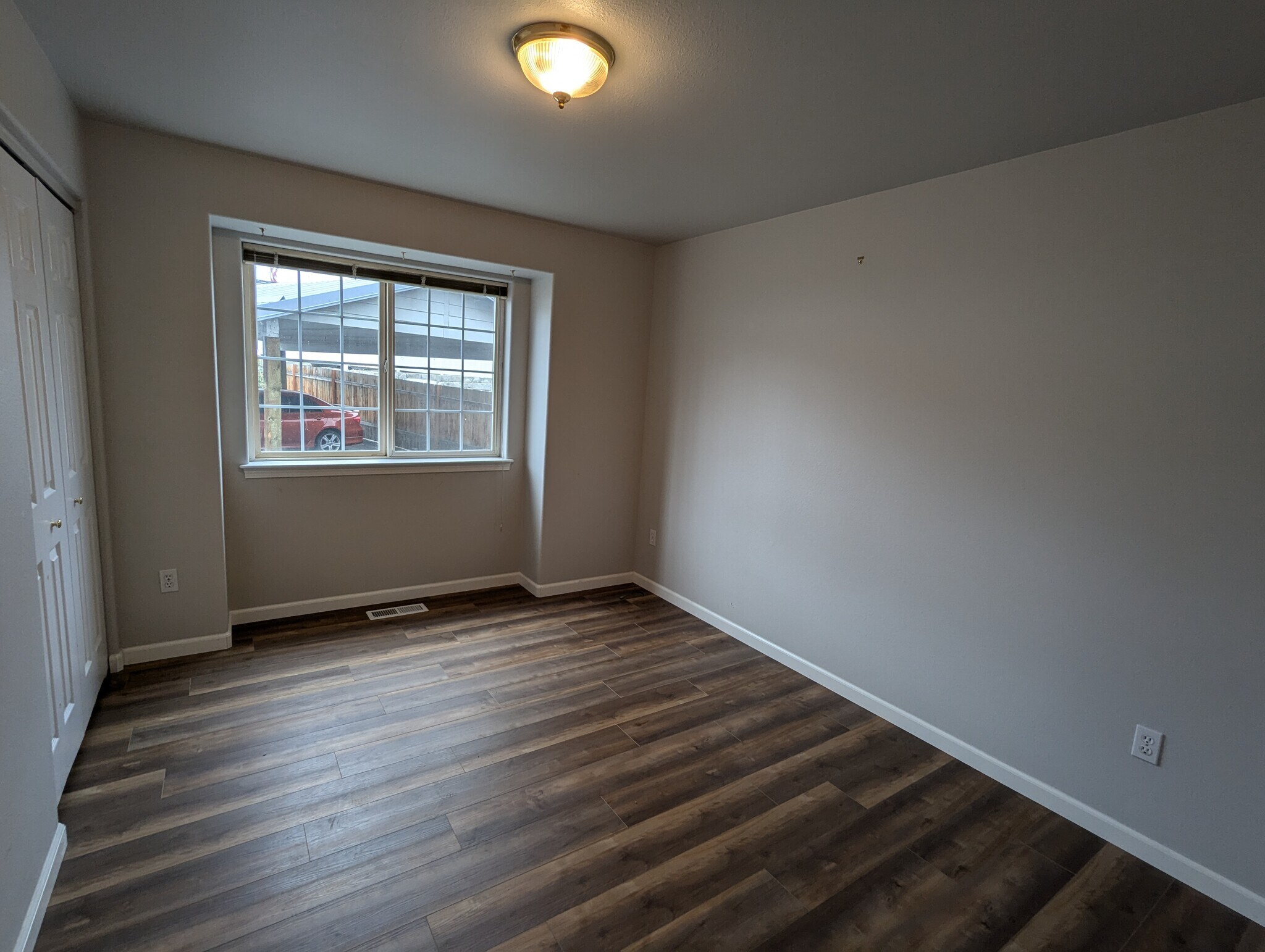 Building Photo - 388 Eastmont Ave