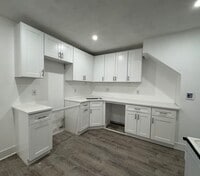 Building Photo - 120 Sea St