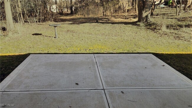 Building Photo - 9315 Glenwood Trail