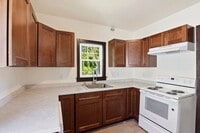 Building Photo - 3 Bedroom Fond Du Lac House
