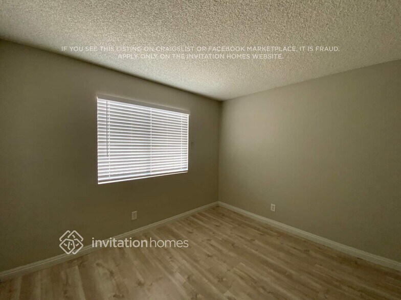 Building Photo - 4041 Hazelridge Dr