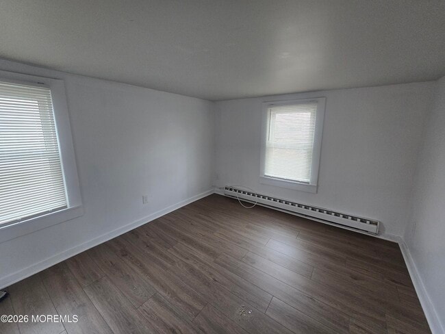 Building Photo - 14 Lakewood Rd