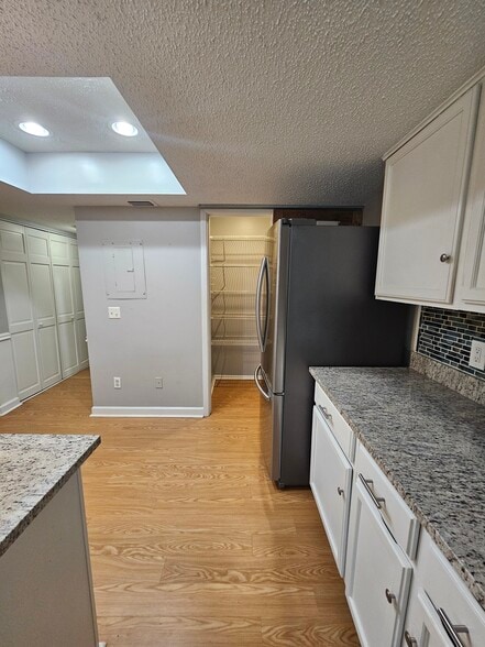 Building Photo - 26 Rumson Ct SE
