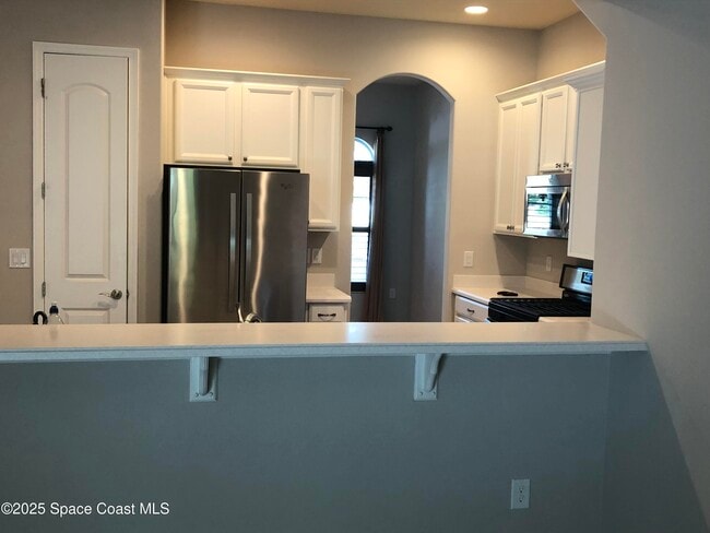 Building Photo - 3225 Sedge Dr