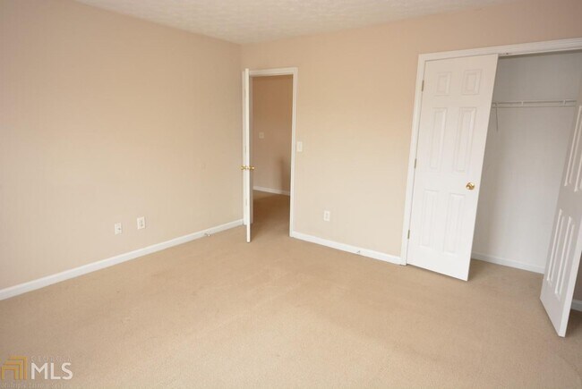 Building Photo - 1525 Eastern Sunrise Ln