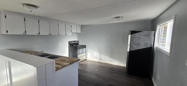 Building Photo - 2623 W Black Creek Rd