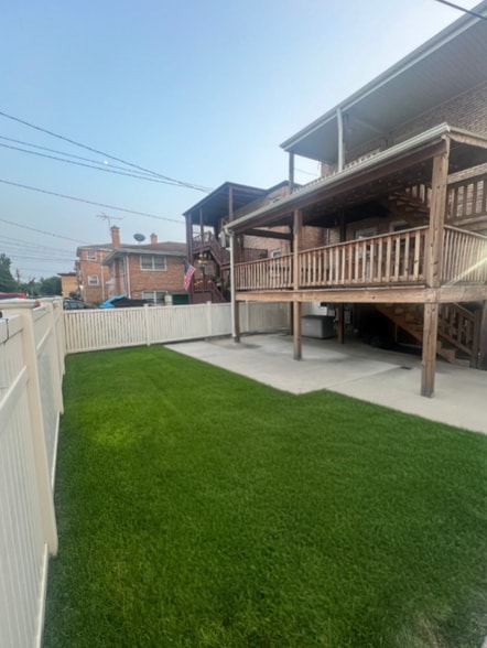 Building Photo - 2241 S 17th Ave