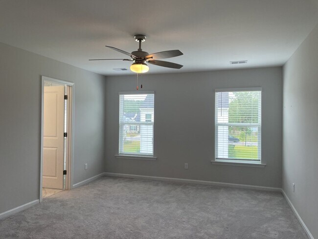 Building Photo - 2903 Siebold Dr