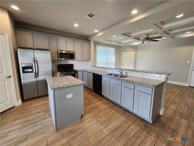 Building Photo - 2021 Rueben Rd