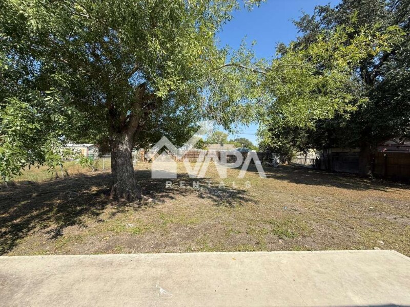 Building Photo - 7119 Westlyn Dr