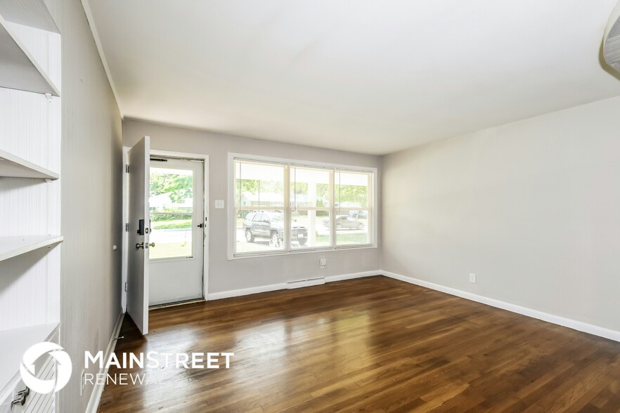 Building Photo - 9839 Monarch Dr