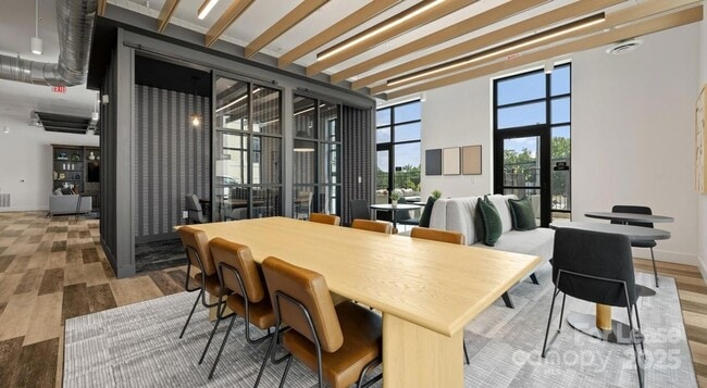 Building Photo - 2314 Berryhill Rd