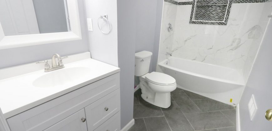 Bathroom Apt #2 - 304 Maple St