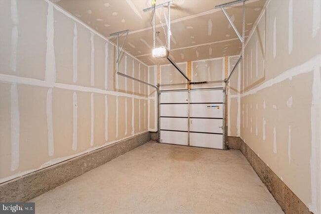 Building Photo - 20957 Bluebird Sq