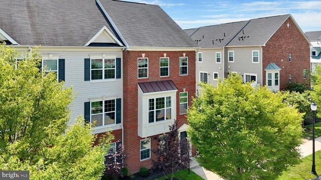 Primary Photo - 7049 Banbury Dr