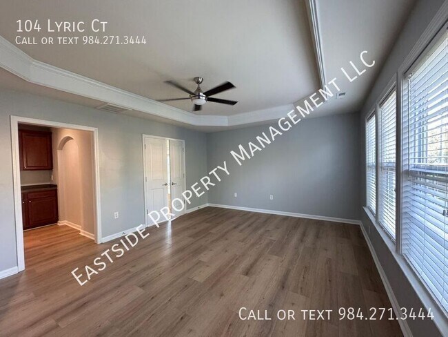 Building Photo - 104 Lyric Ct