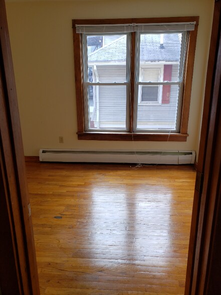 Building Photo - 126 E Fairmount Ave