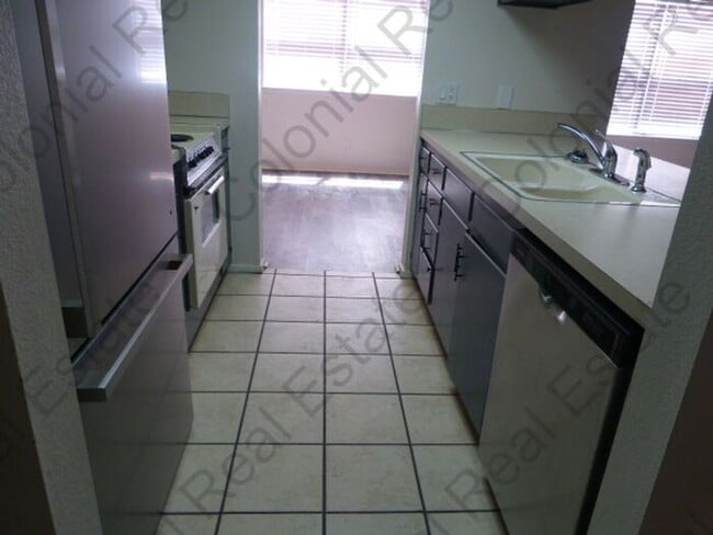 Building Photo - Cozy 2 bedroom 2 bathroom townhome