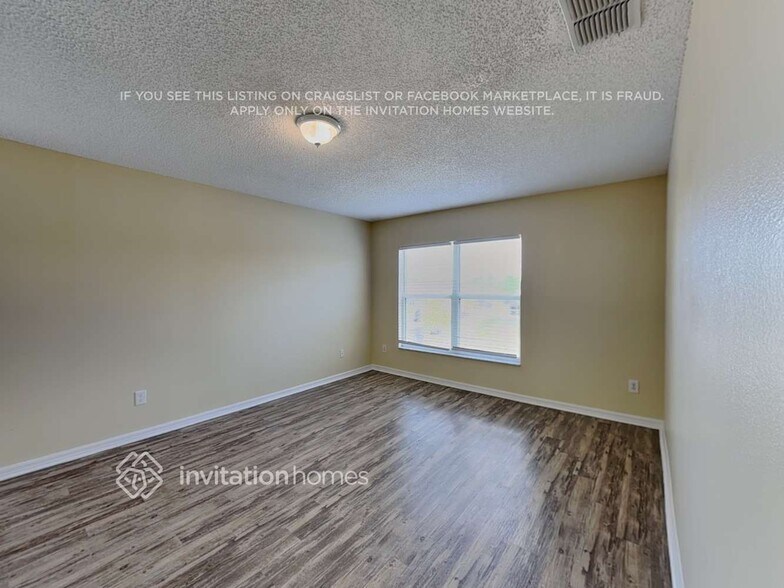 Building Photo - 835 McLean Ct