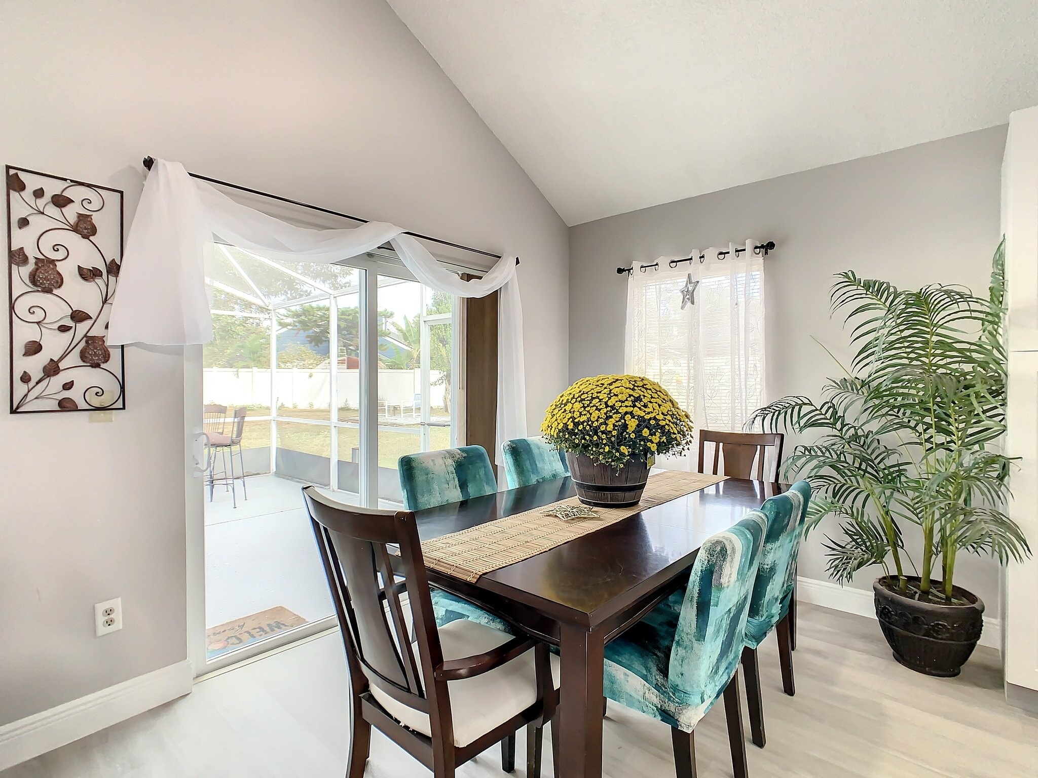 Building Photo - 4840 Kingston Cir