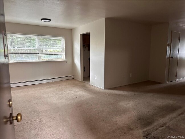 Building Photo - 400 N Corona Ave