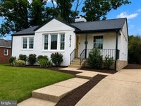 Building Photo - 2913 Fairlawn St
