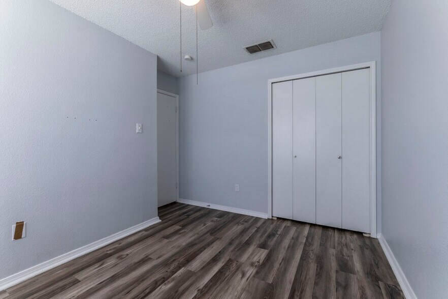 Building Photo - 10254 Dover Rdg