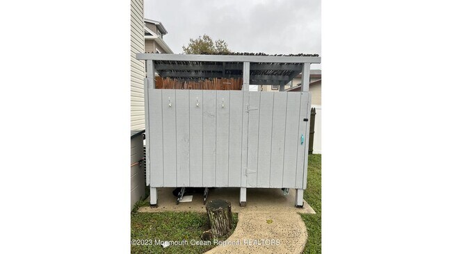 Building Photo - 1715 White St