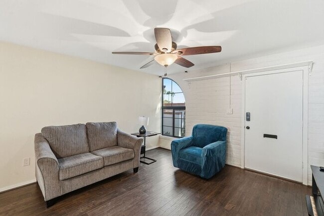 Building Photo - 478 Paseo Madera