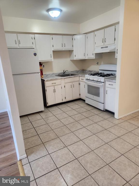 Building Photo - 4320 Howell St