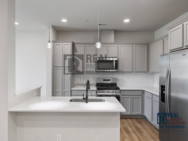 Building Photo - 4804 Denys Dr.