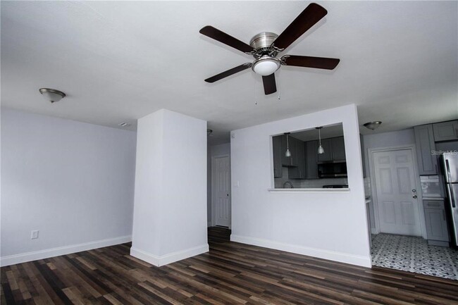 Building Photo - 1039 Woodland Ave