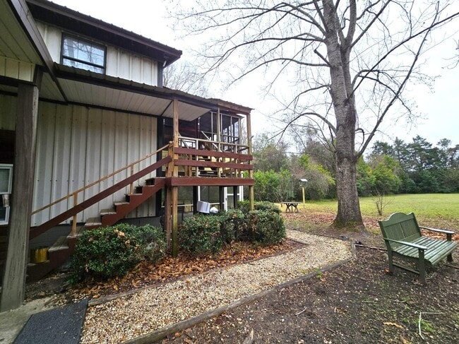 Building Photo - 2370 Wedgefield Rd