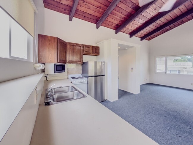 Building Photo - Quiet Neighborhood, Large 1bd/1ba, Lanikai...